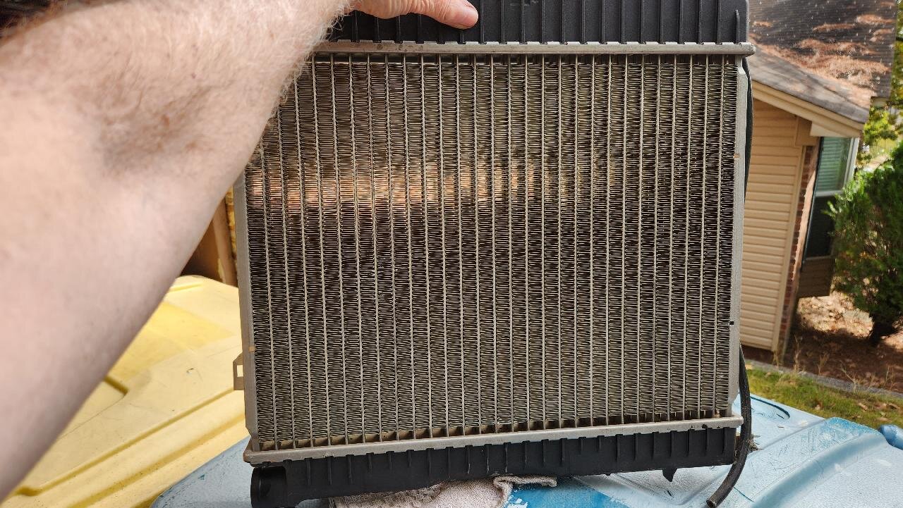 Behr Radiator Box BEHR aluminum radiator for 2002/320i - Engine and Drivetrain - 2002FAQ