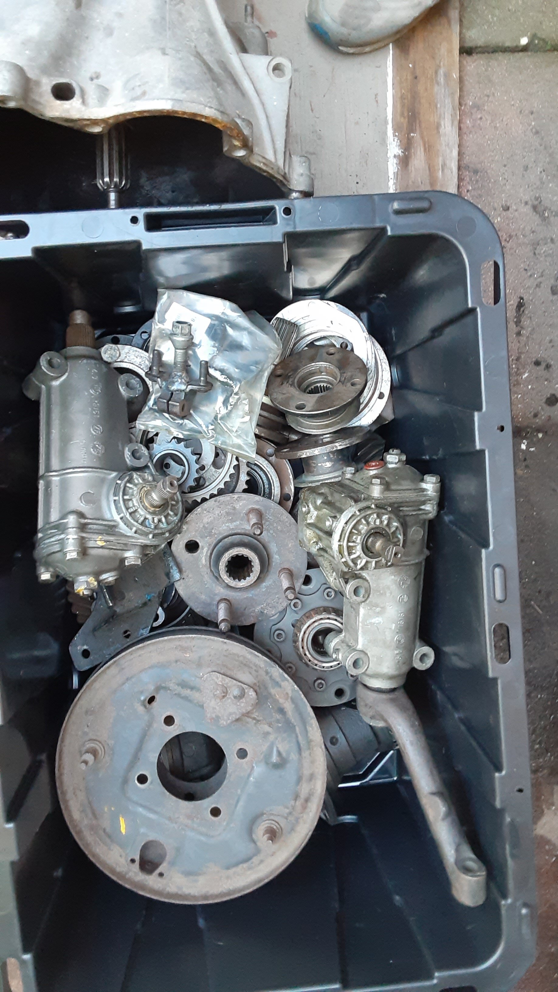 Diff Blocks ZF 5-speed, longneck diff, blocks, bumpers, more - Engine and ...