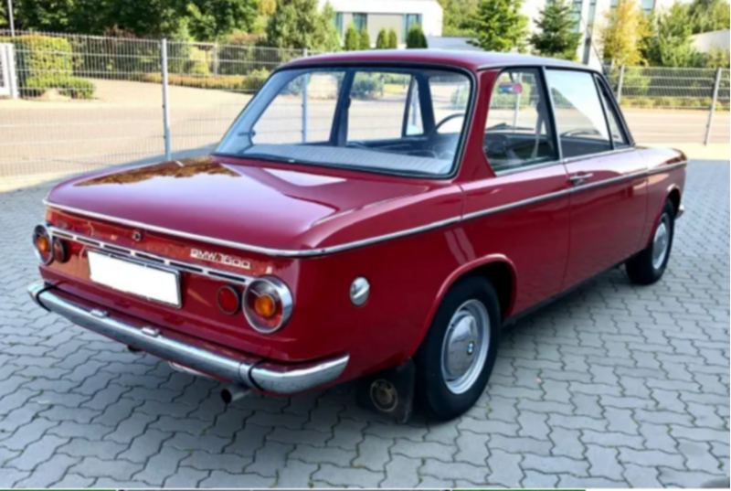BMW 02 Series Rear Panel Badging - History and Reference - 2002FAQ