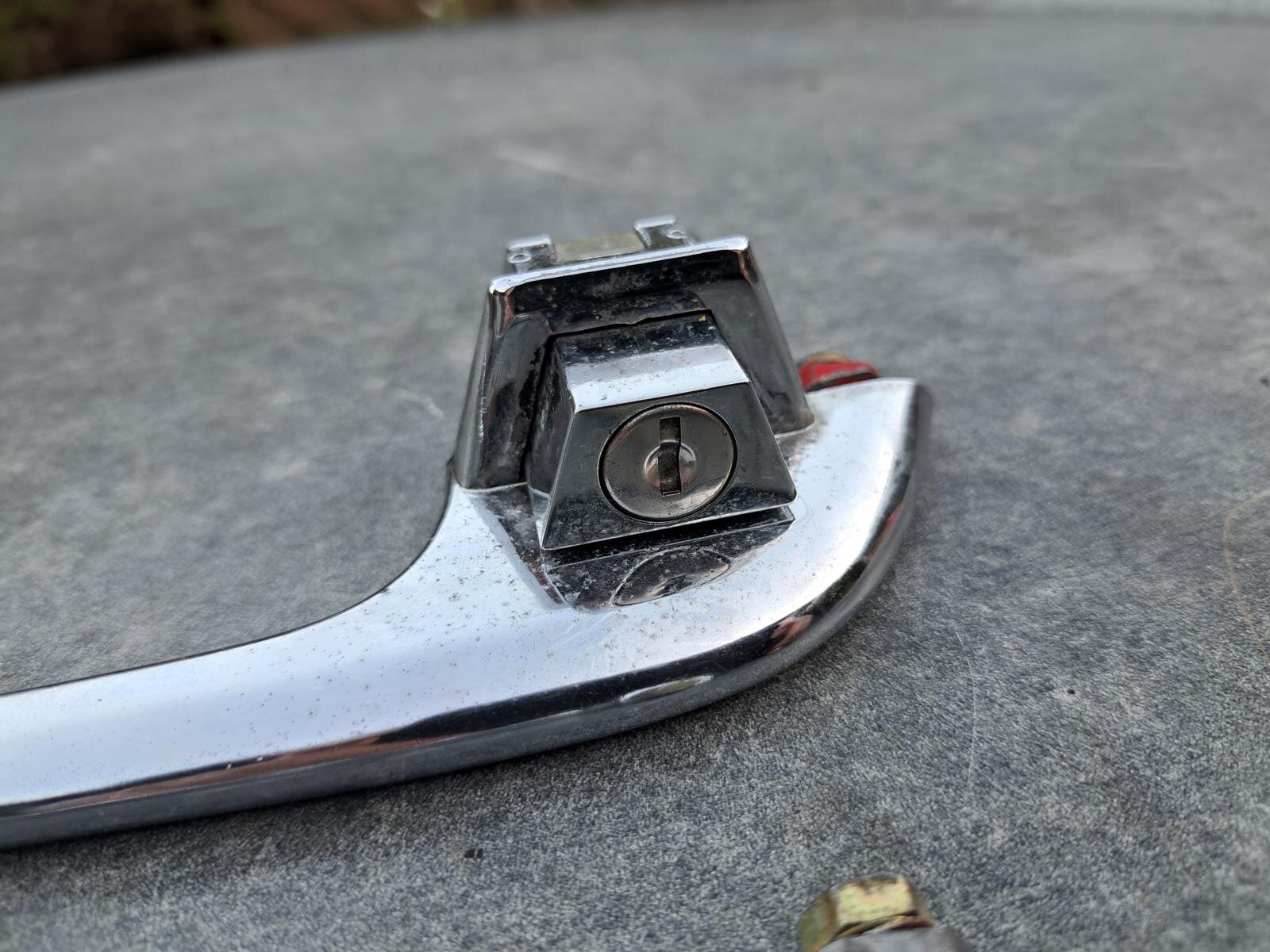 Door lock left + right w/new key, matching numbers - Body and Interior ...
