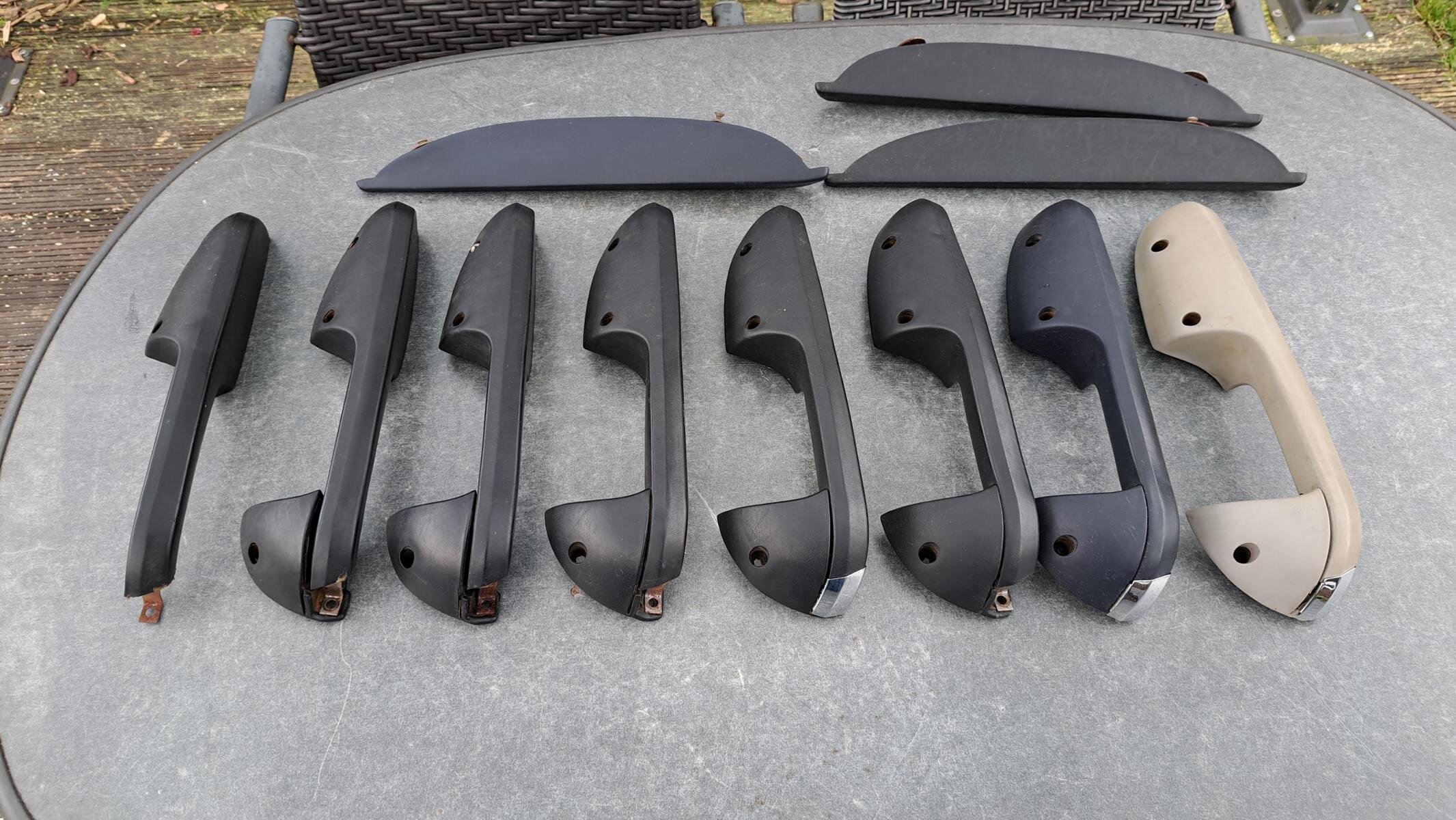 Arm rests, black blue gray - Body and Interior - 2002FAQ