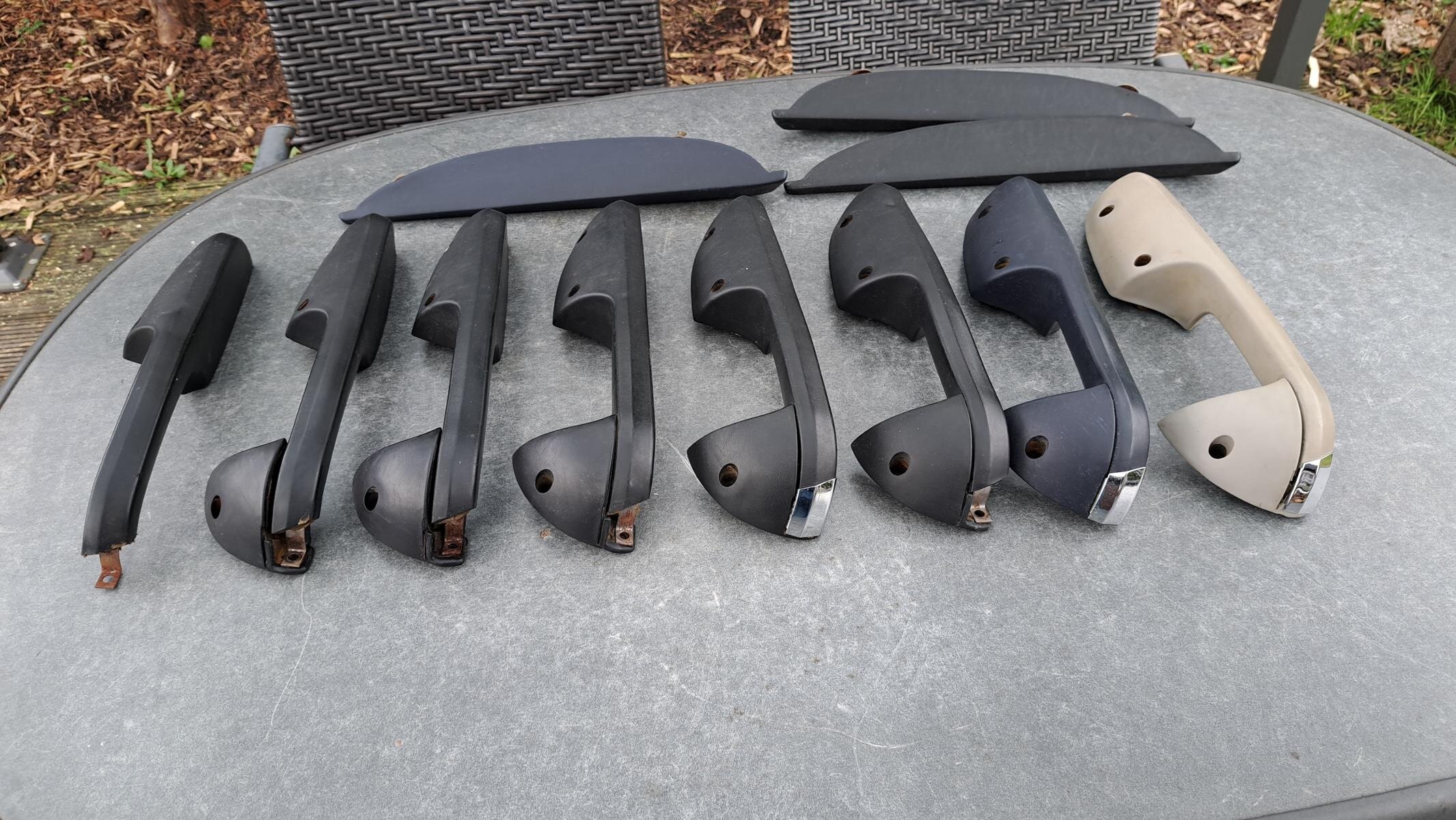 Arm rests, black blue gray - Body and Interior - 2002FAQ
