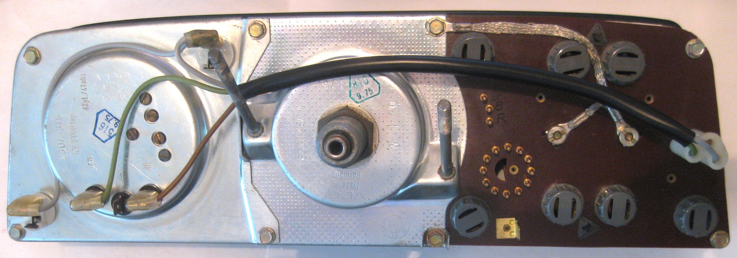 Cluster lighting at fuel gauge |﻿ BMW 2002 and other '02