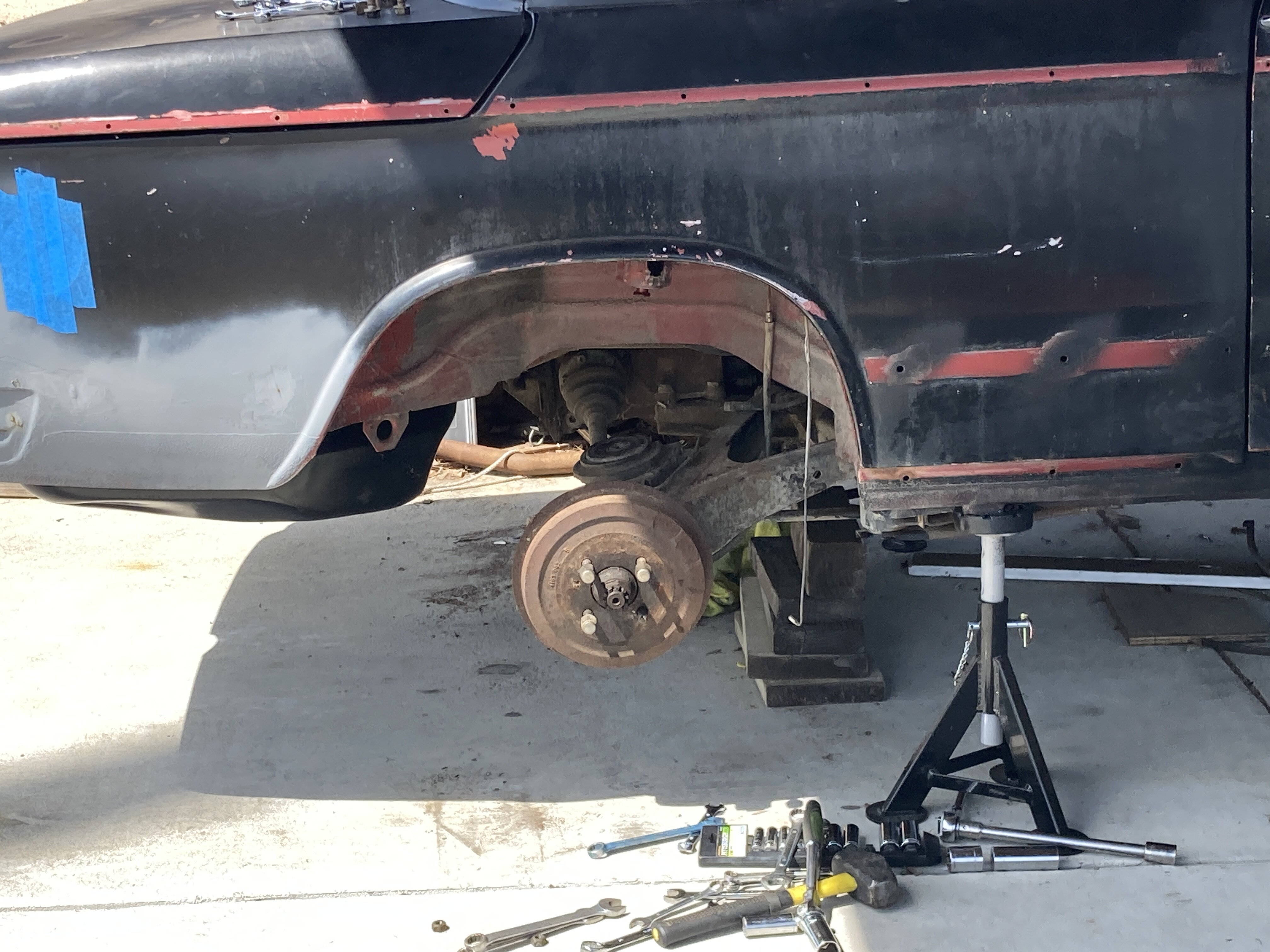 removal of rear sub frame + how to move solo with jack - BMW 2002 and ...