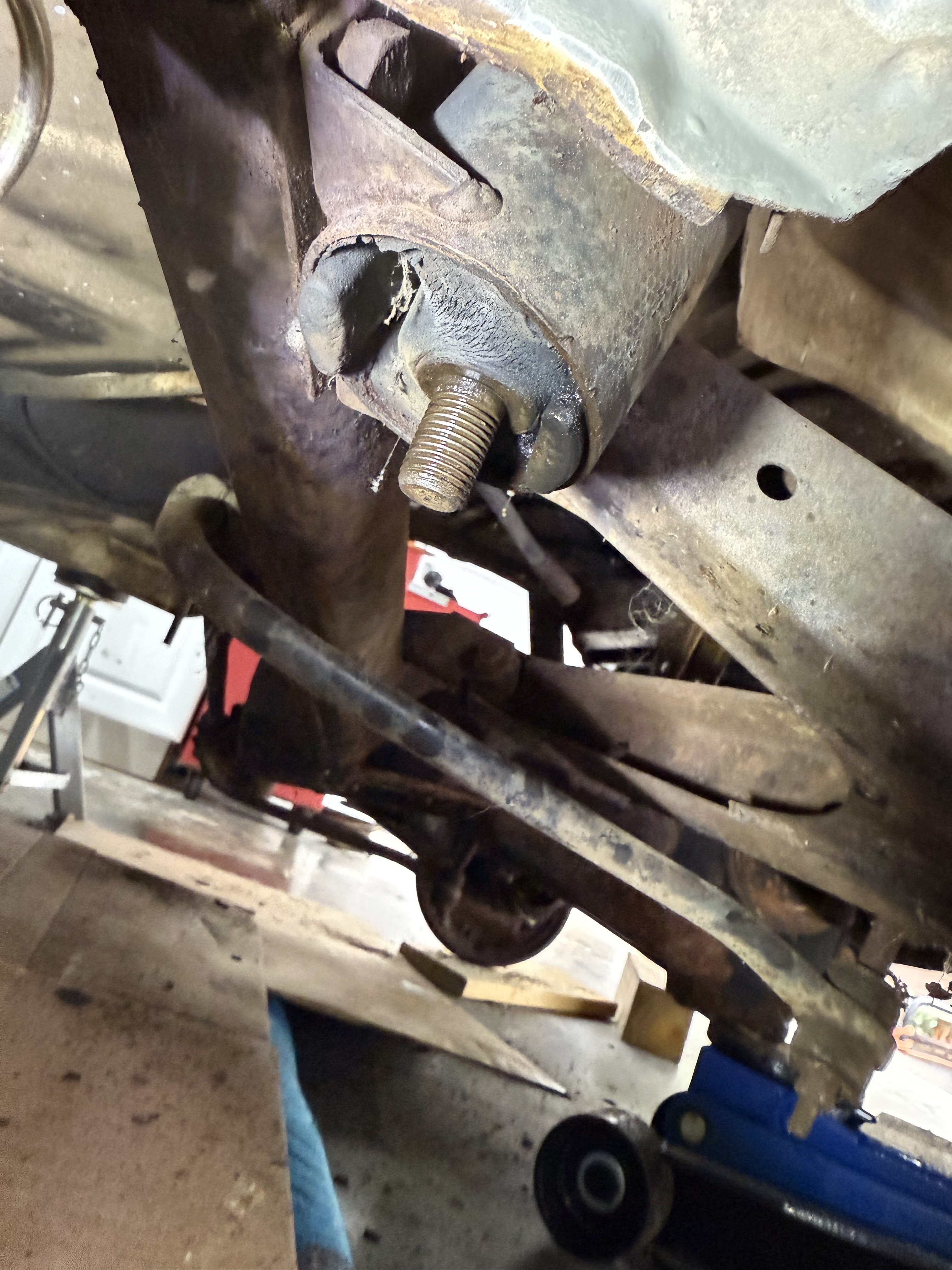 Rear Sub frame hung up on carrier - BMW 2002 and other '02 - 2002FAQ