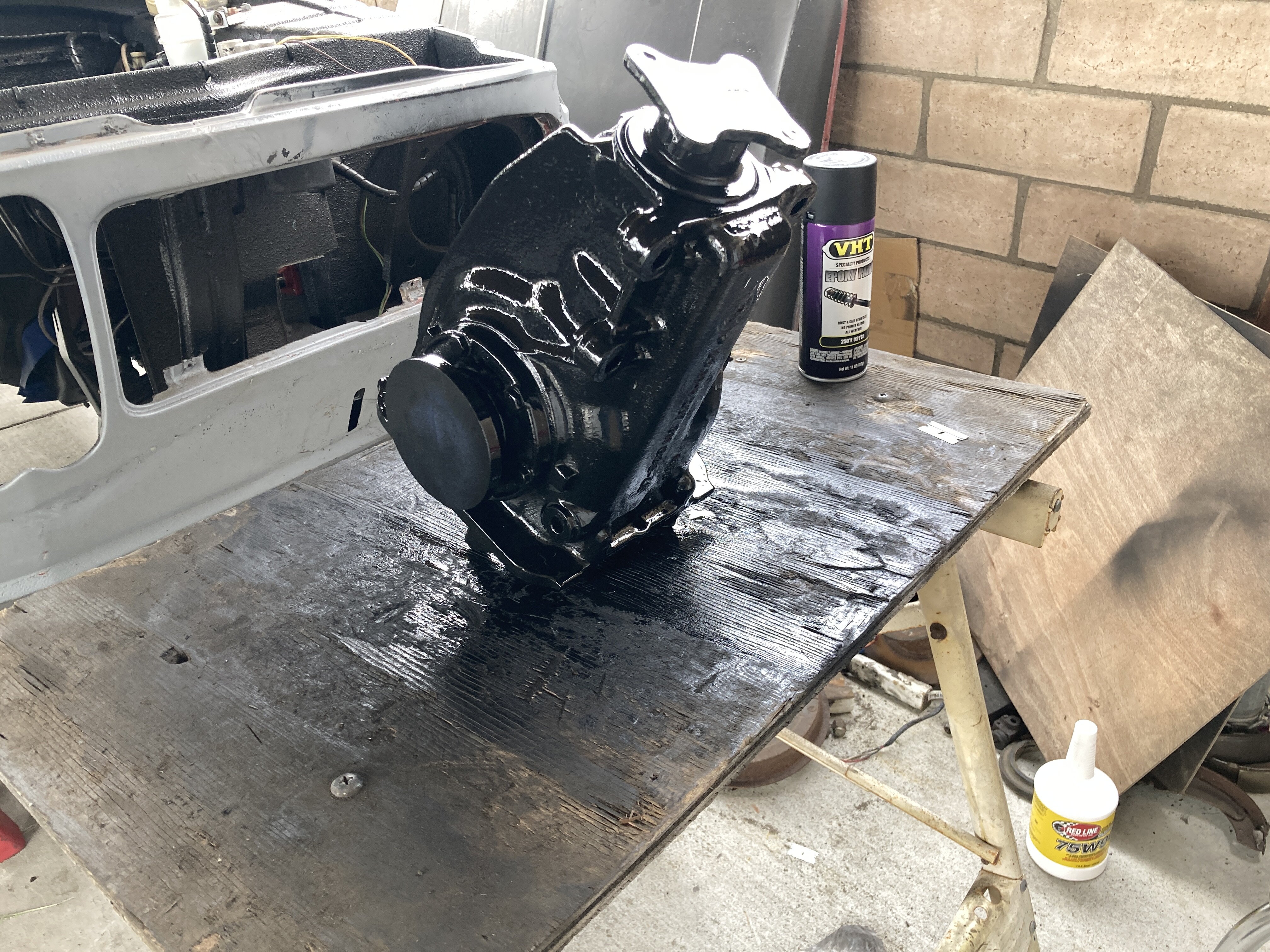 Painted rear diff + installed rear bearings + subframe - BMW 2002 and ...