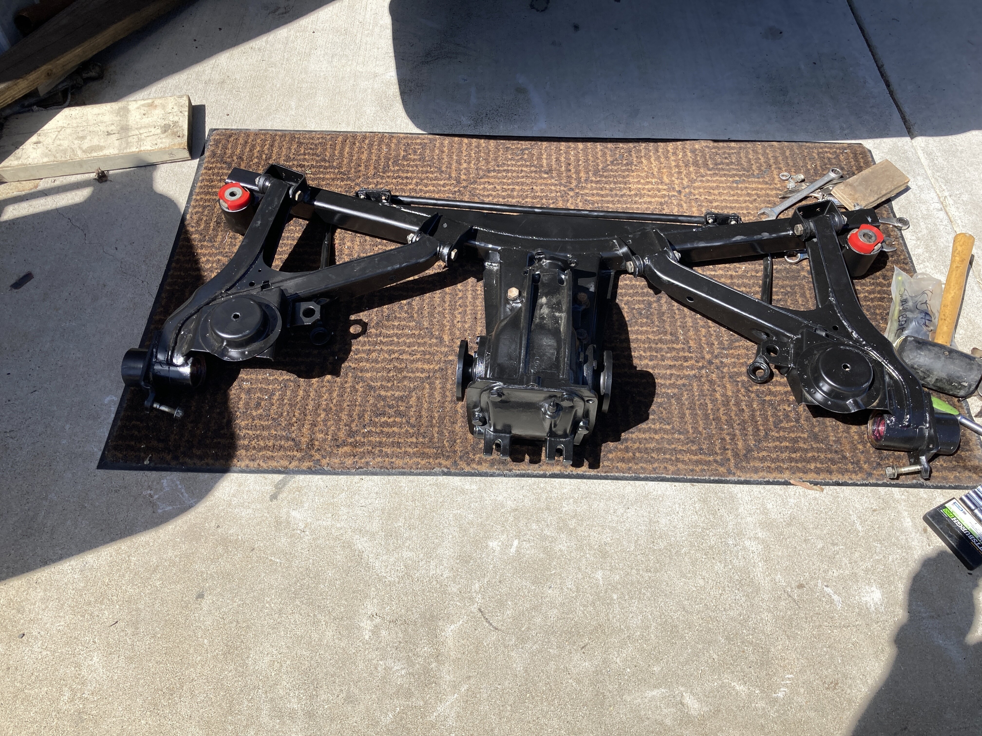 Painted Rear Diff Painted rear diff + installed rear bearings + subframe - BMW 2002 and ...