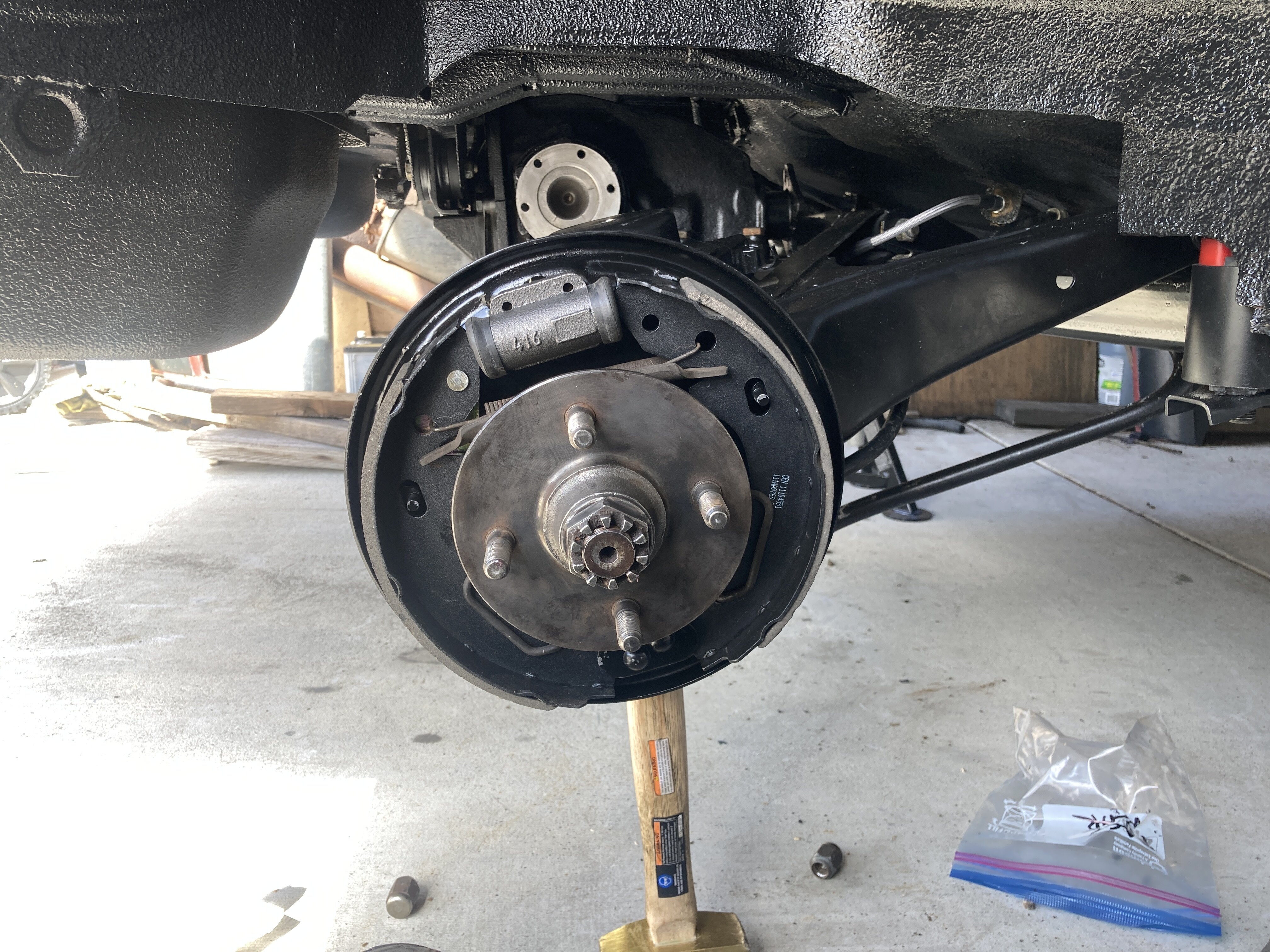 Rear subframe + half shafts + spindle + new brakes + shocks - BMW 2002 ...