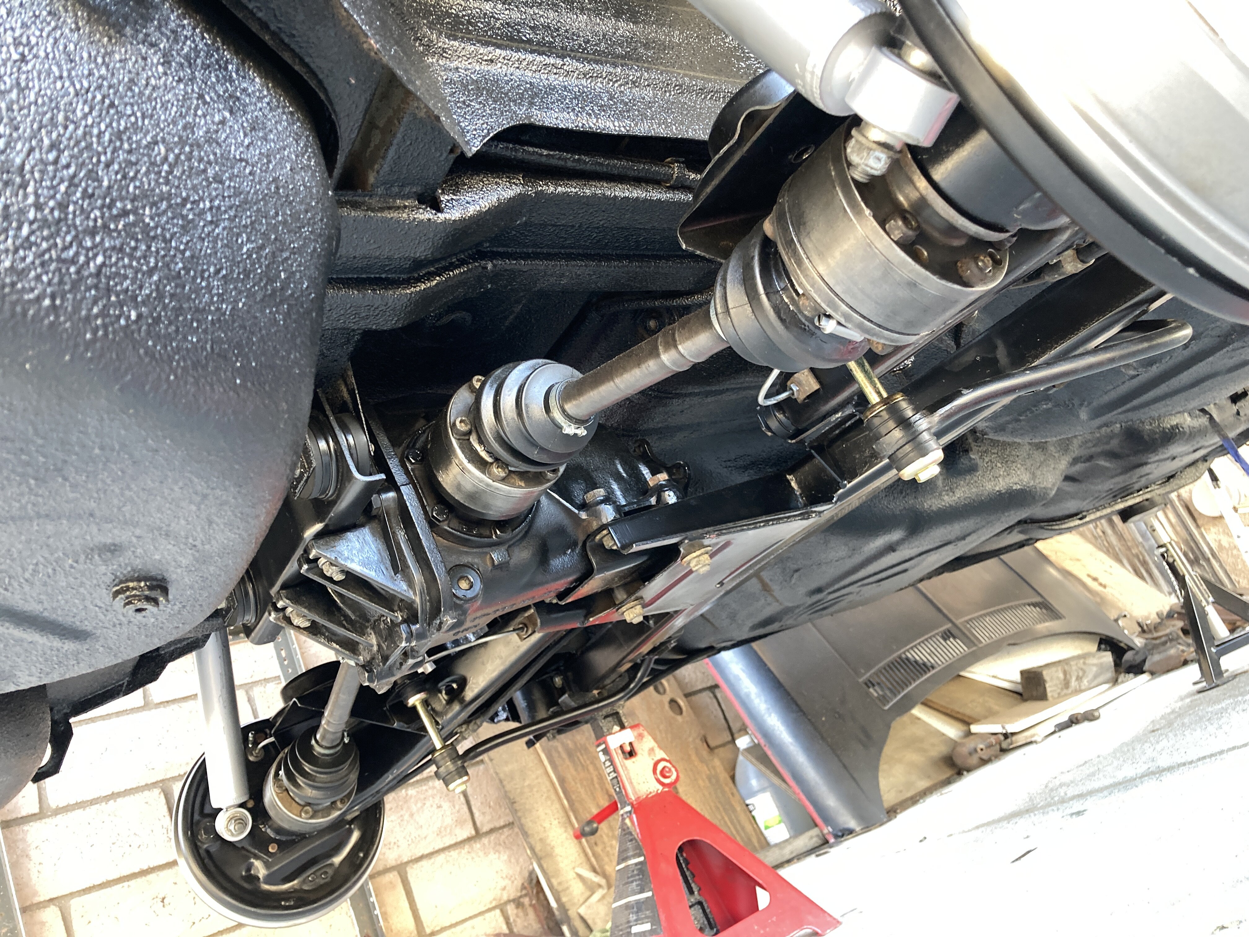 Rear subframe + half shafts + spindle + new brakes + shocks - BMW 2002 ...