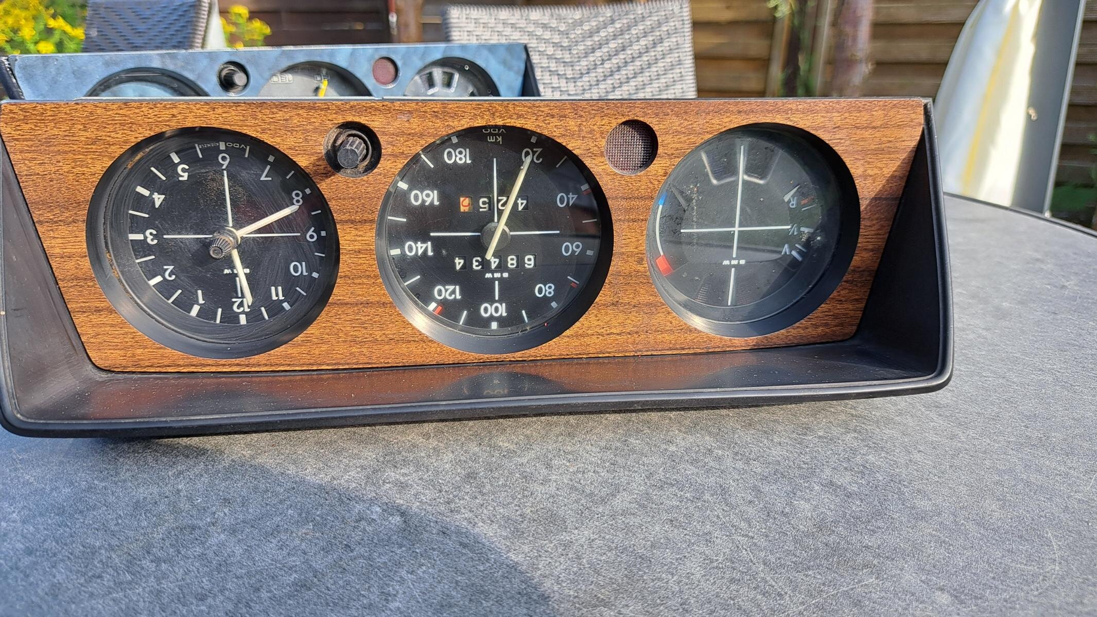 Two instrument clusters |﻿ Body and Interior