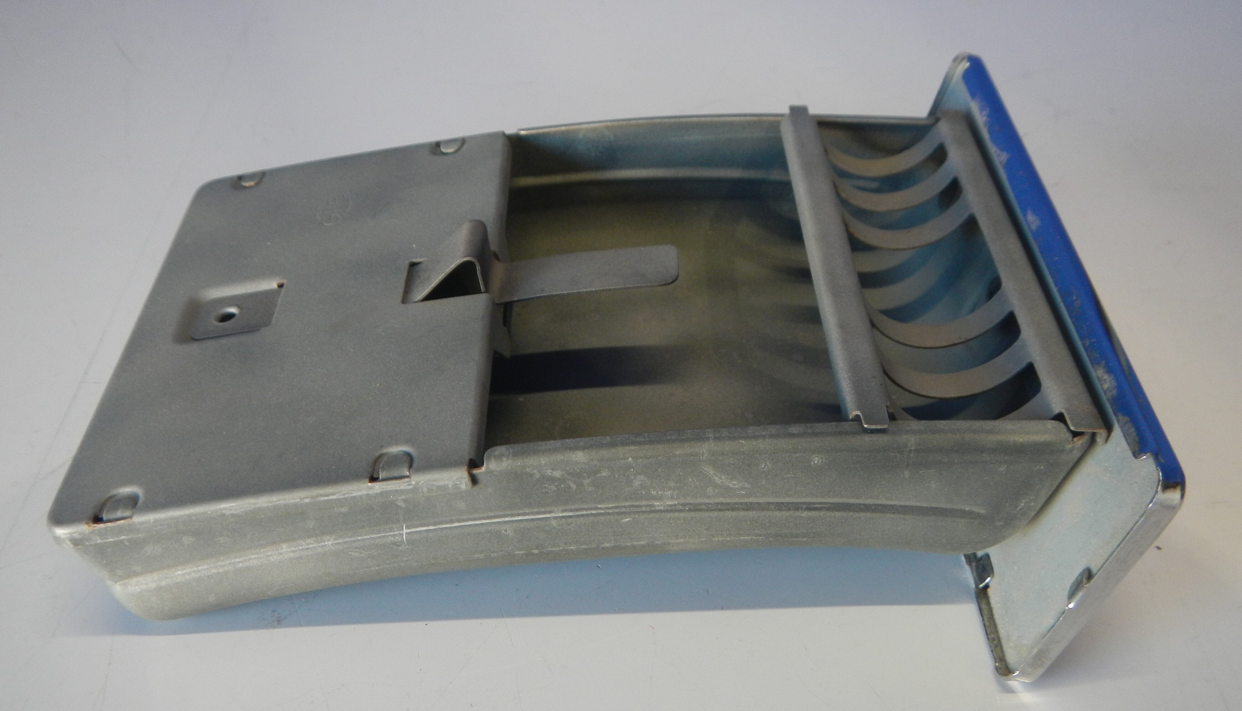 Ash Tray - Your choice of style - Body and Interior - 2002FAQ