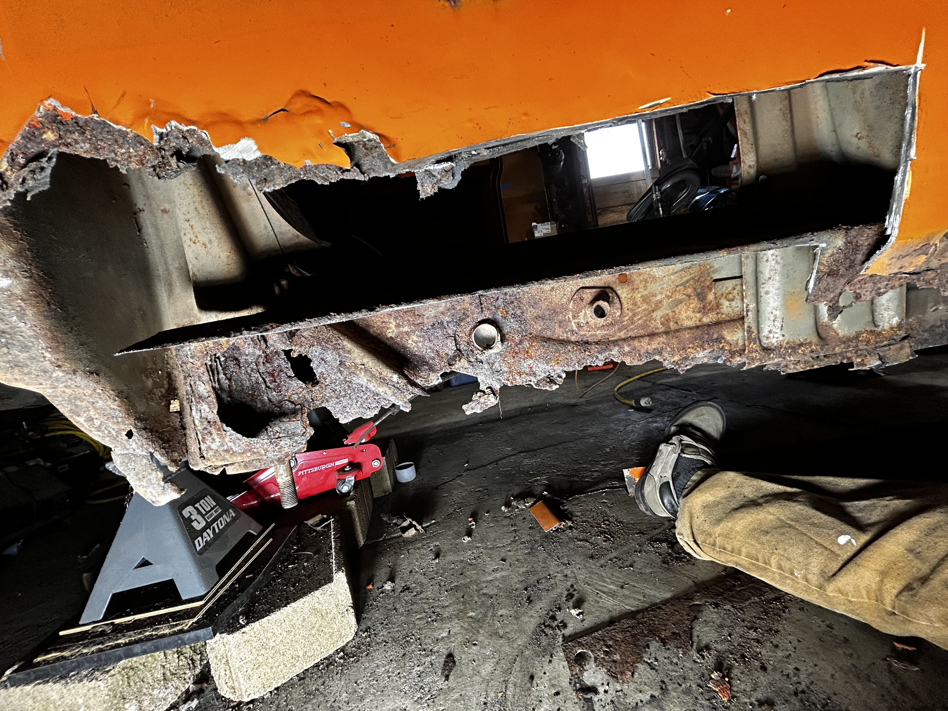 Rear subFrame Mount |﻿ Fixing a Rusty Bimmer