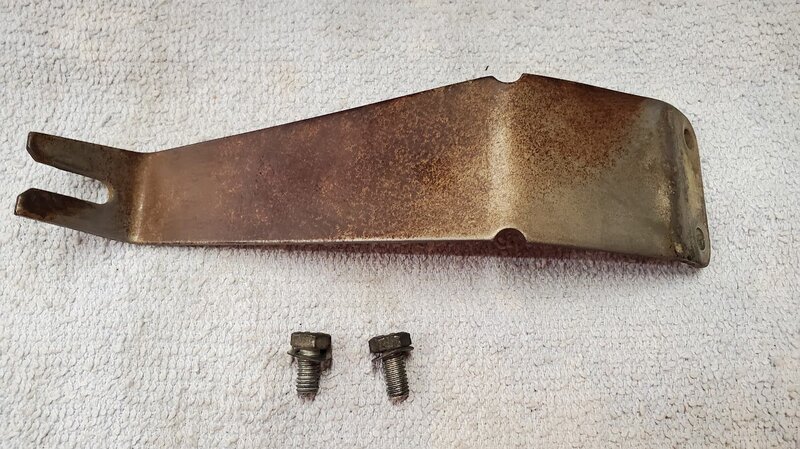 02 Air Cleaner Bracker Left 02.jpg