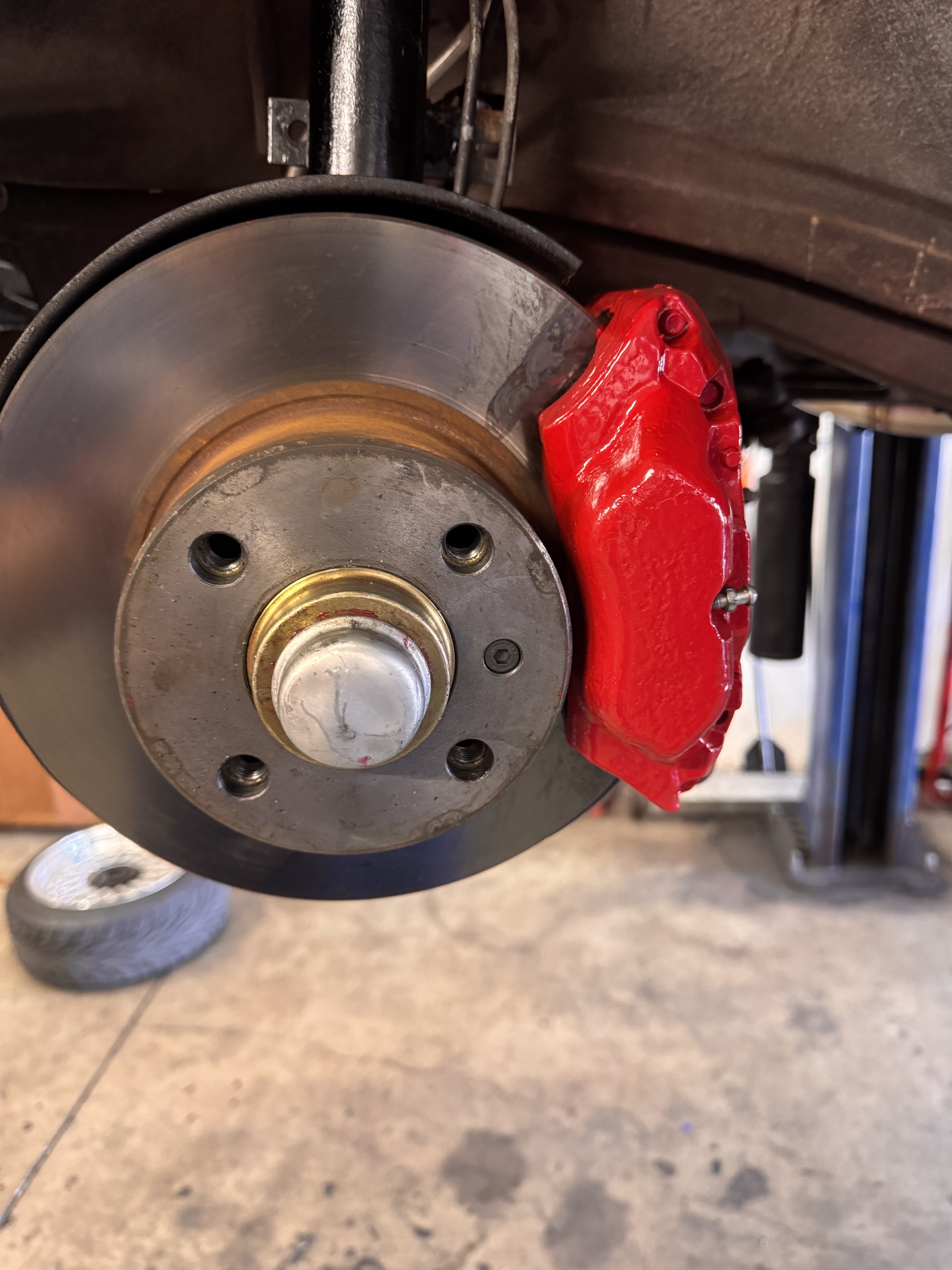 Volvo R Design Calipers volvo front calipers - 2002FAQ